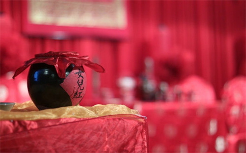 黄酒搭配什么喝？这些搭配让你的品鉴更上一层楼