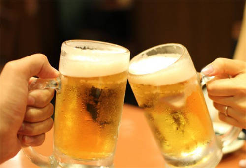怎么酿造啤酒-啤酒如何酿造