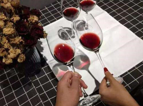 红酒虽好别乱喝三个注意需牢记(喝红酒要注意)
