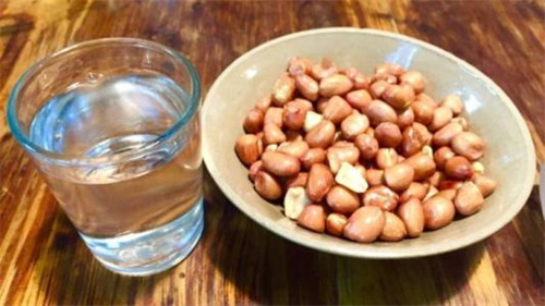 茅台25年的多少钱(茅台酒25年陈酿的价格)